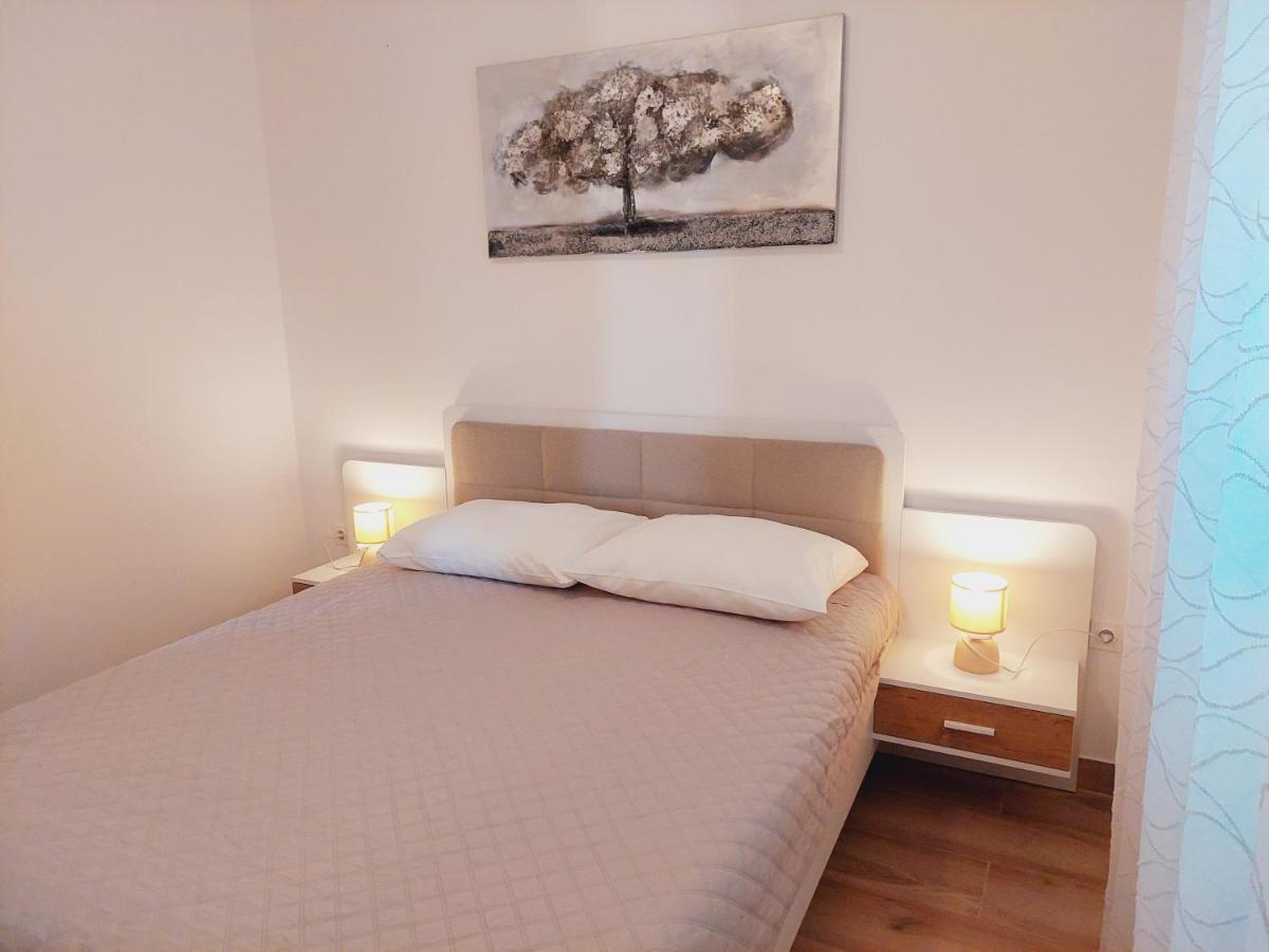 Apartments Nikola Caska Novalja Eksteriør bilde