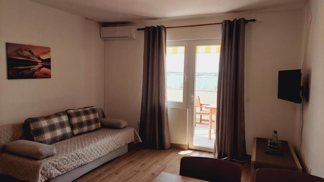 Apartments Nikola Caska Novalja Eksteriør bilde