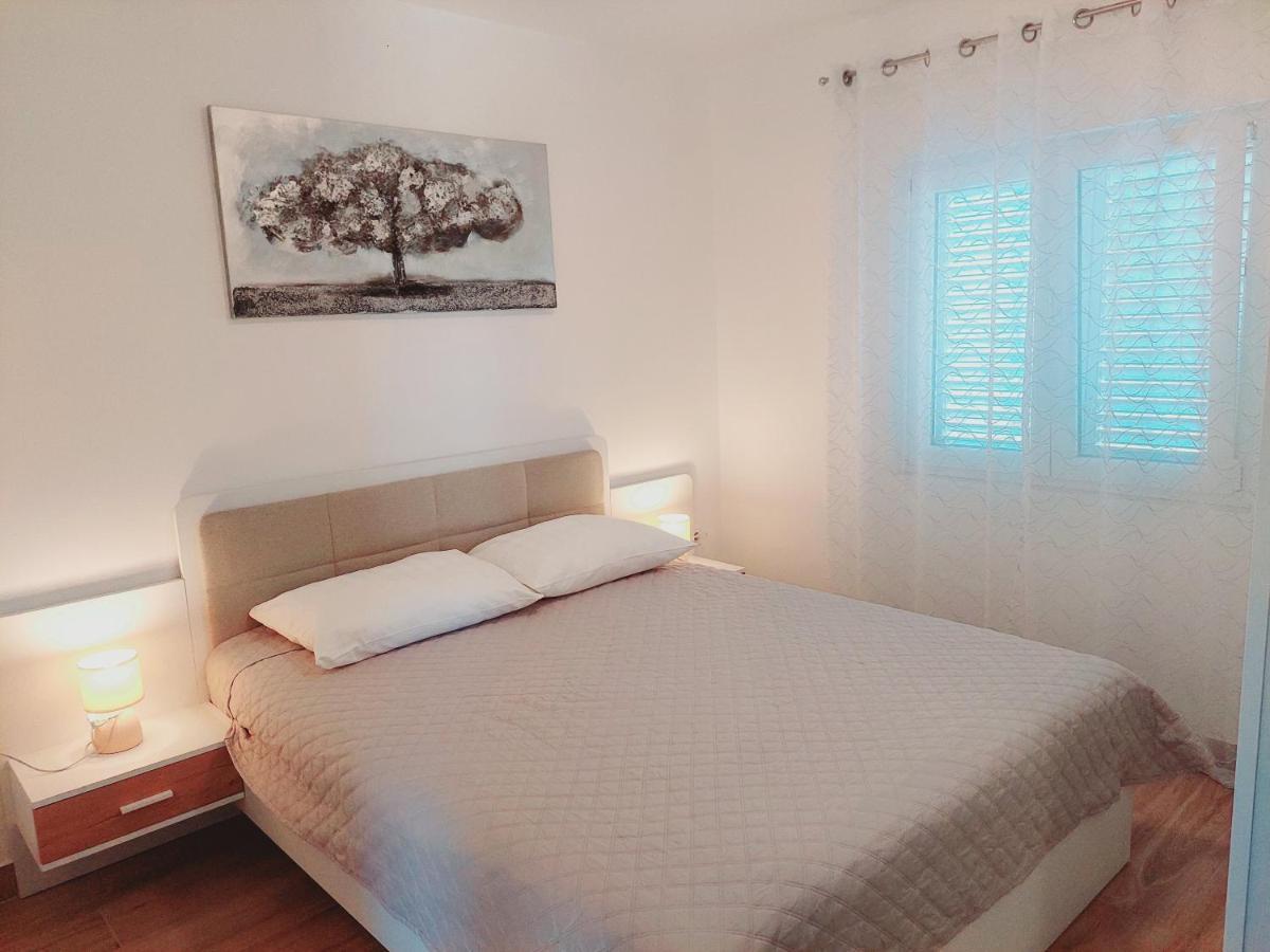 Apartments Nikola Caska Novalja Eksteriør bilde